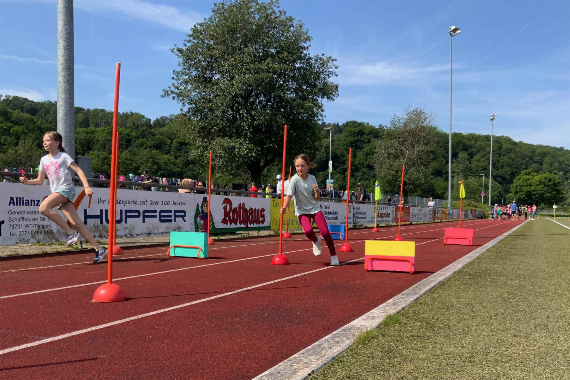 Hürden-Sprint Bundesjugendspiele Grundschule Unterlauchringen