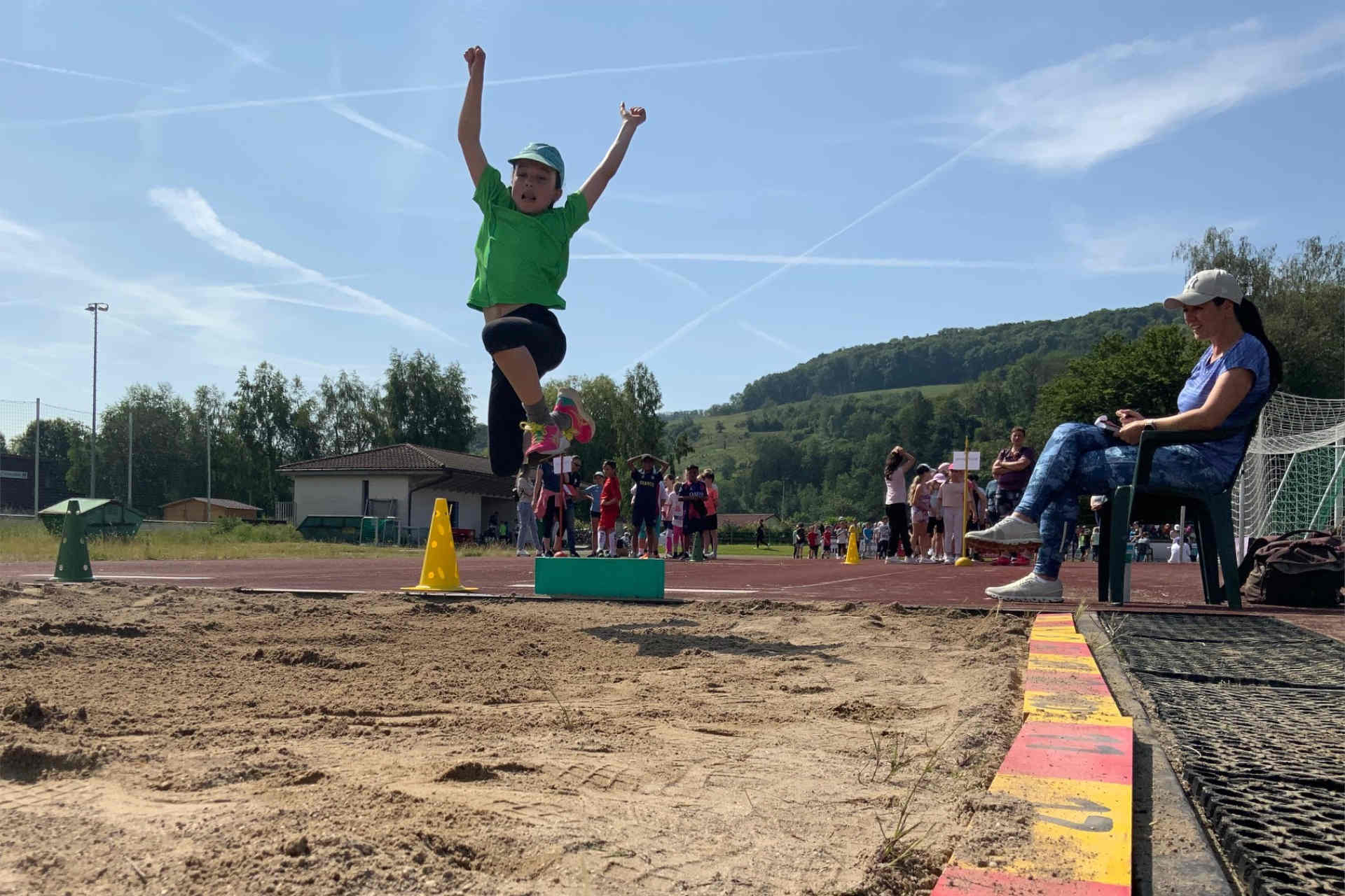 weitsprung bundesjugendspiele der grundschule unterlauchringen