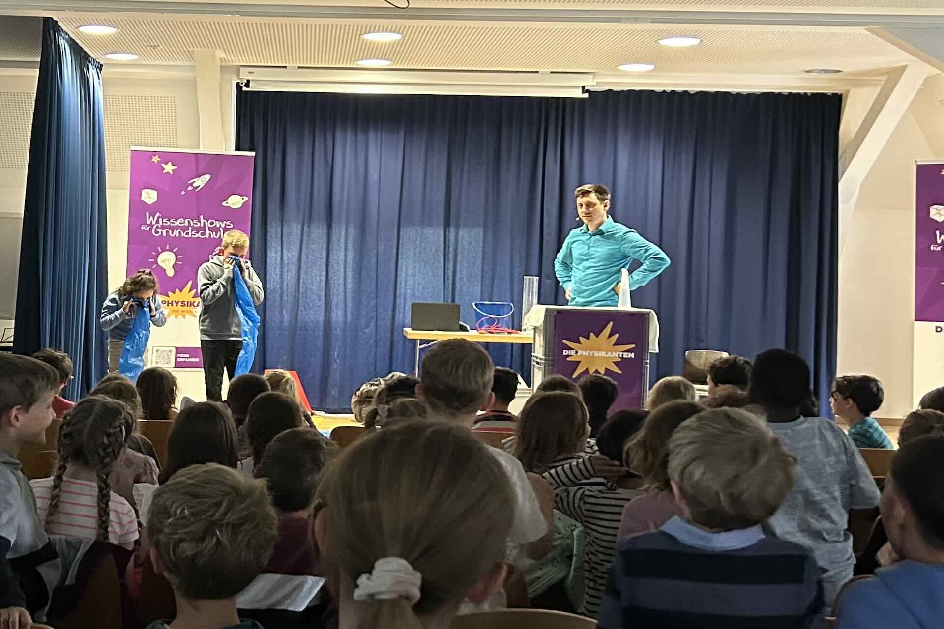 Aufführung Physikanten GSUL