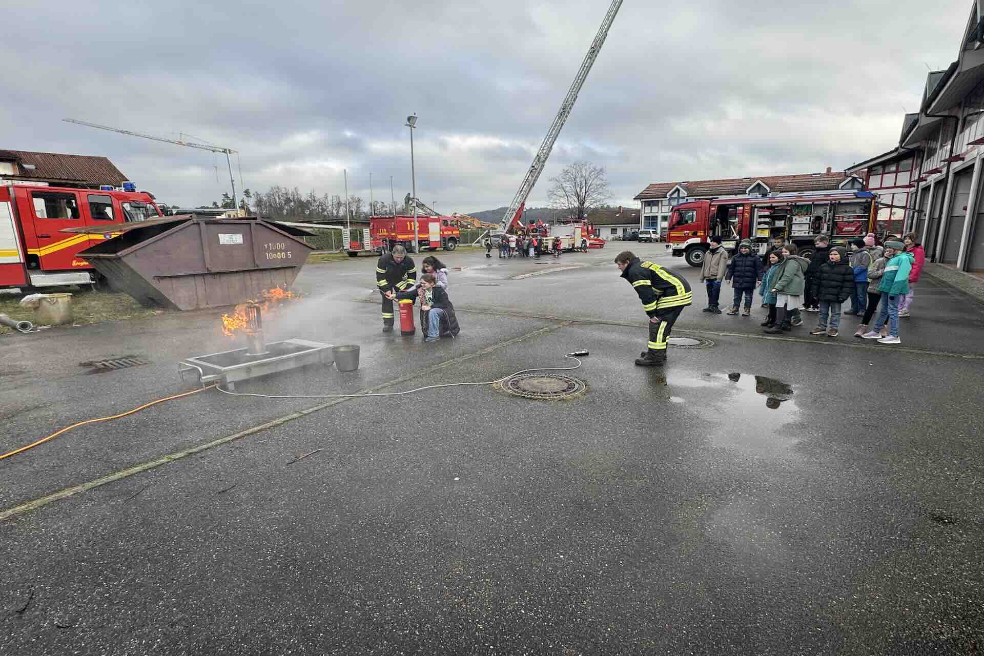 Besuch Feuerwehr GSUL 2025
